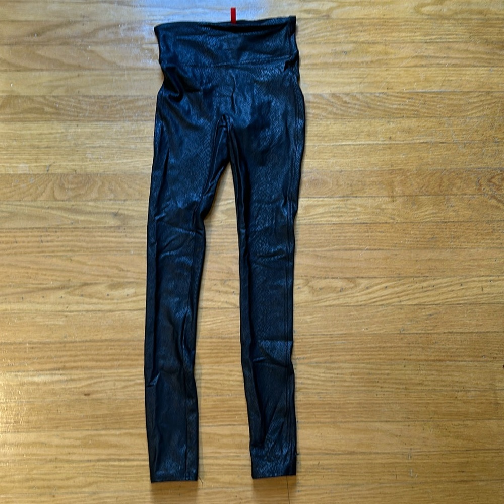 SPANX Faux Leather Pebbled Textured Croc Crocodile Leggings XS